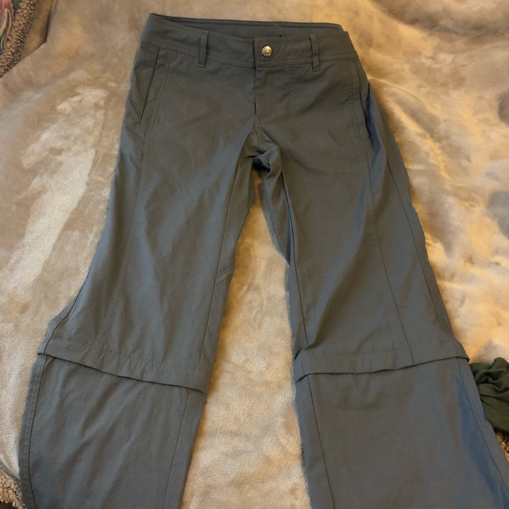REI convertible Capri and Pants Size 8 like new